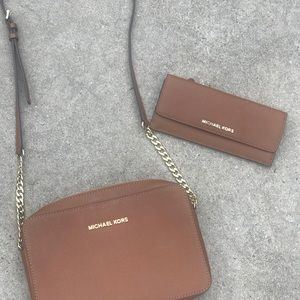Purse and wallet